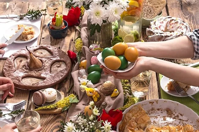 Tradycyjny wielkanocny catering - Świąteczne potrawy dostarczone do Twojego domu